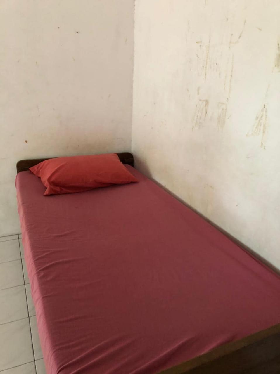 Oyo 90482 Rumah Oma Syariah Kupang  Kültér fotó