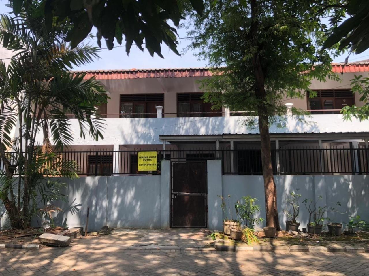 Oyo 90482 Rumah Oma Syariah Kupang  Kültér fotó