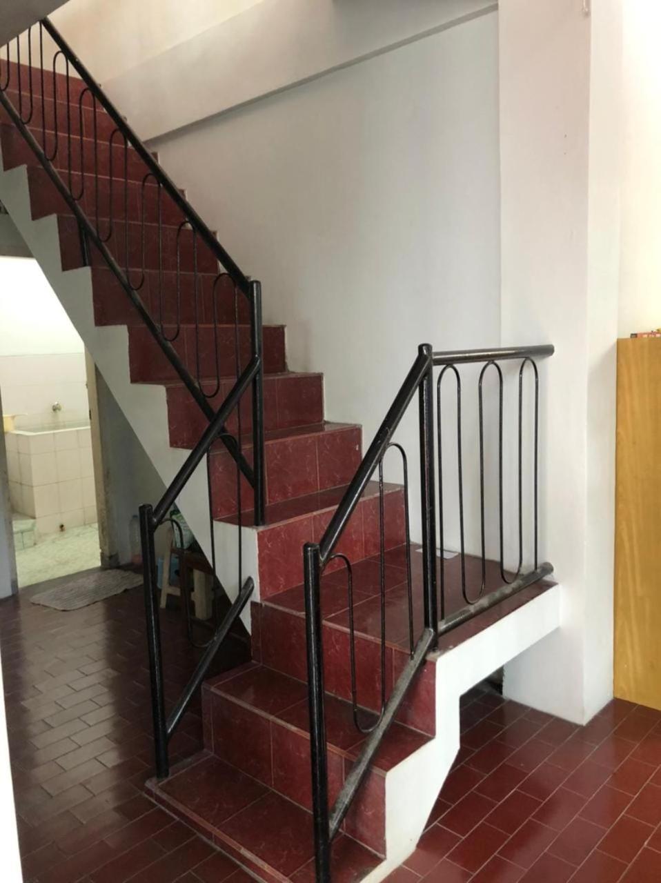 Oyo 90482 Rumah Oma Syariah Kupang  Kültér fotó