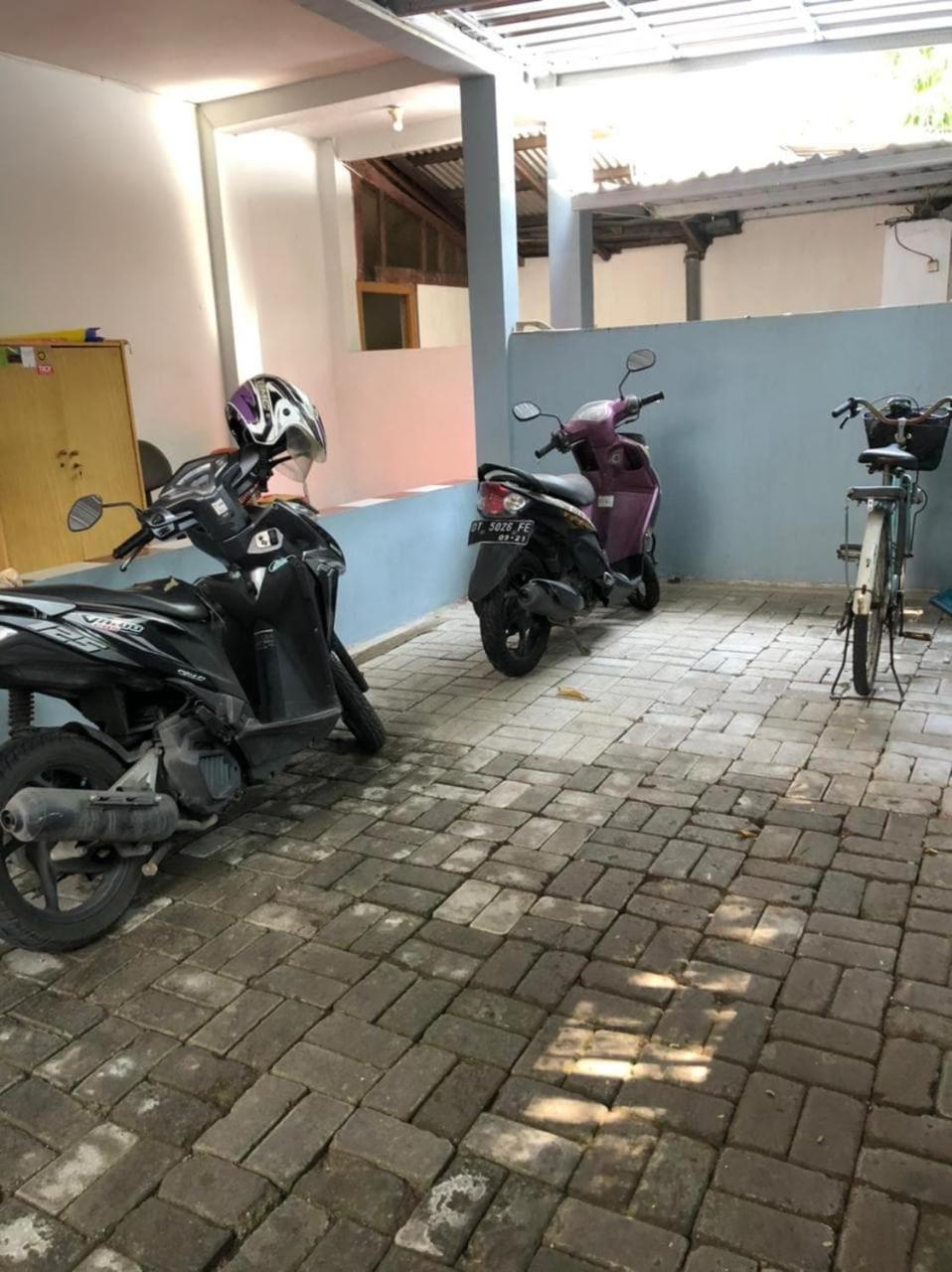Oyo 90482 Rumah Oma Syariah Kupang  Kültér fotó